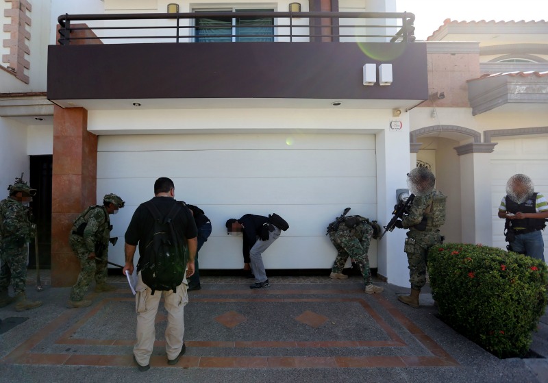 En los cateos participaron el agente del Ministerio Público de la Federación, adscrito a la Subprocuraduría Especializada en Investigación de Delincue