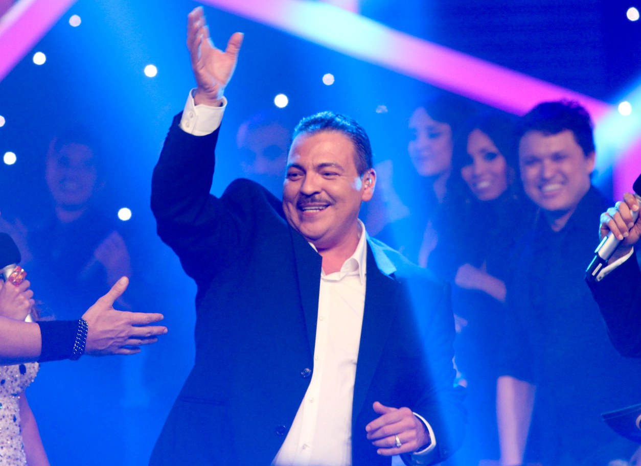 El intérprete ha participado en distintos programas televisivos, como 'La Academia', de Azteca, y 'El Show de los Sueños', de Televisa. 