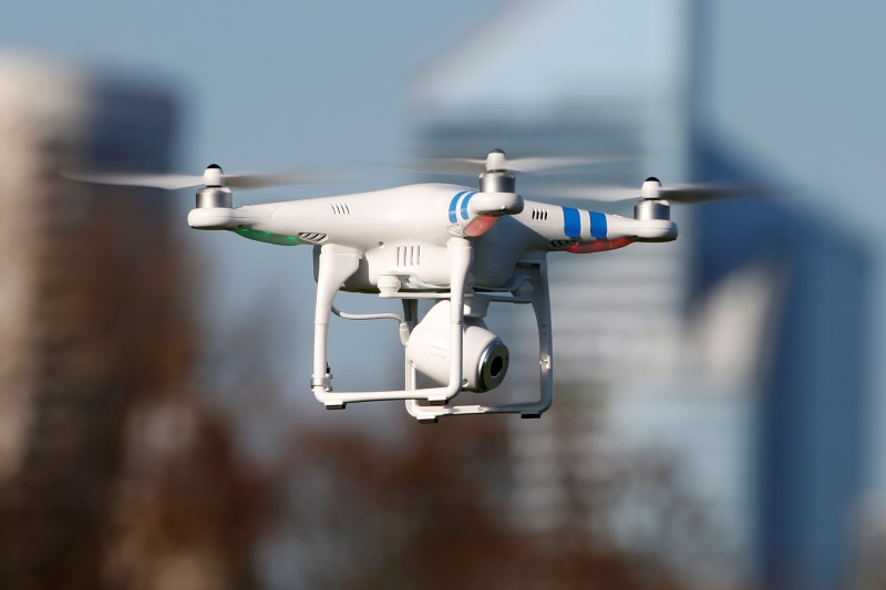 Wal Mart podría unirse a Amazon.com y hacer entregas con drones 