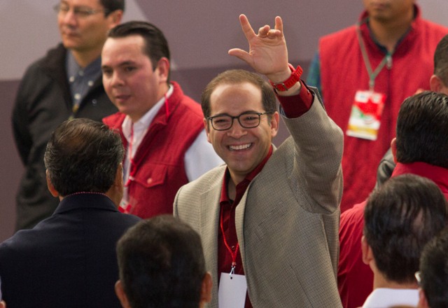 Ignacio Peralta dijo que no hay nada que le impida volver a contender por la gubernatura de Colima.