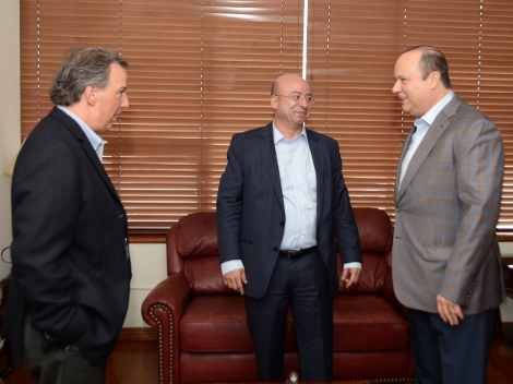 El comisionado Nacional de Seguridad, Renato Sales Heredia, el secretario de Desarrollo Social, José Antonio Meade y el gobernador César Duarte.