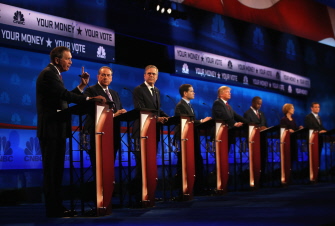 Los aspirantes republicanos, durante el debate del pasasdo miércoles en Boulder, Colorado