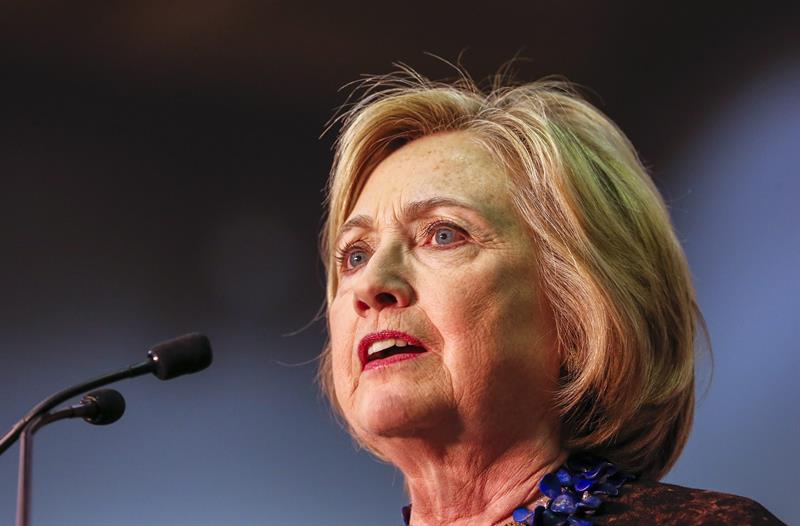 Hillary Clinton habla en el acto de lanzamiento de la plataforma "African Americans for Hillary" en apoyo a su candidatura en Atlanta, Georgia