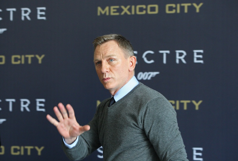 Daniel Criag se mostró muy animado durante la presentación. 