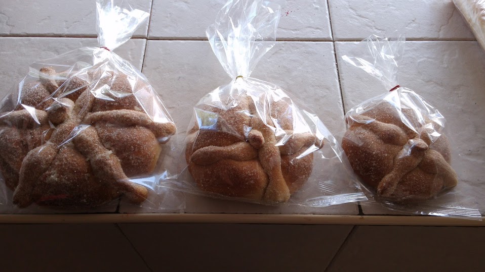 Con precios accesibles al público que van desde ocho hasta 30 pesos, cuidando la calidad de los materiales y sin conservadores, este pan va directo de