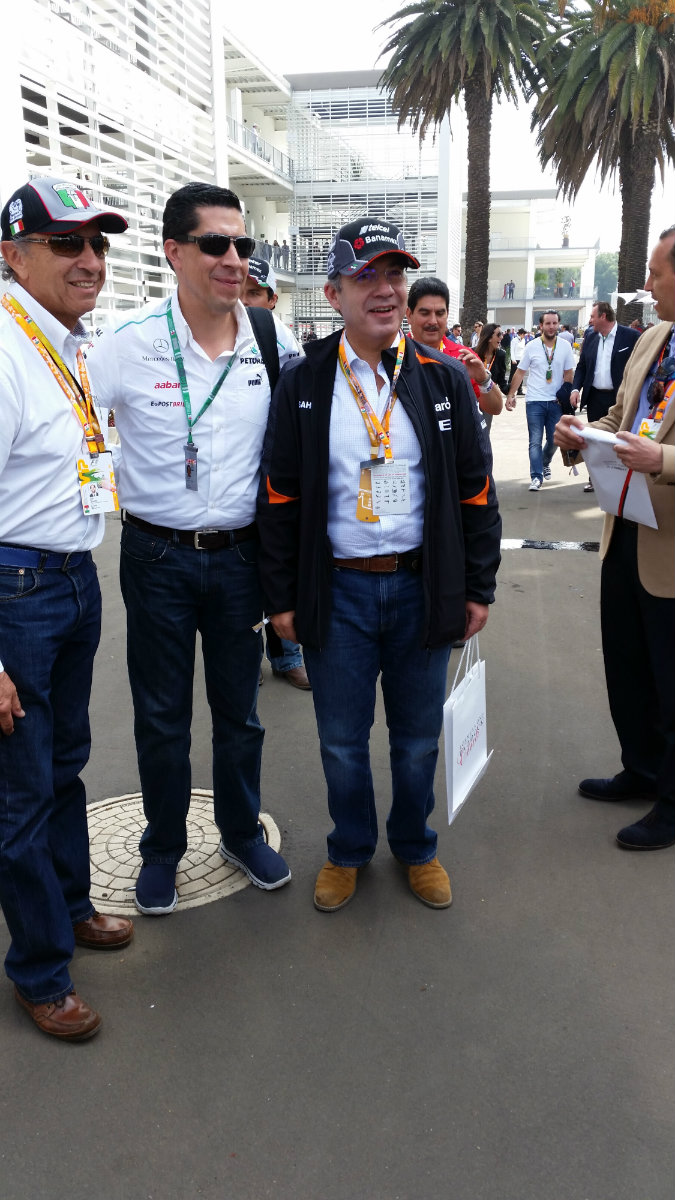 El ex presidente Felipe Calderón en el paddock del GP de México  