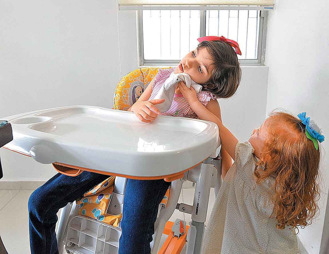 La niña Graciela ha mejorado notablemente tras someterse al proceso médico, informaron los papás.