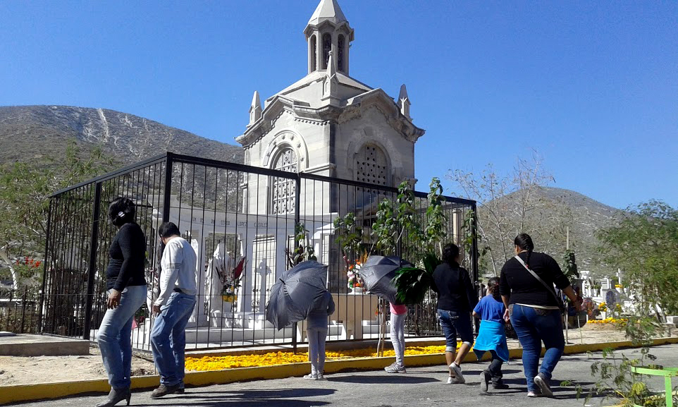 Se esperan hoy 20 mil personas en el panteón de Lerdo.