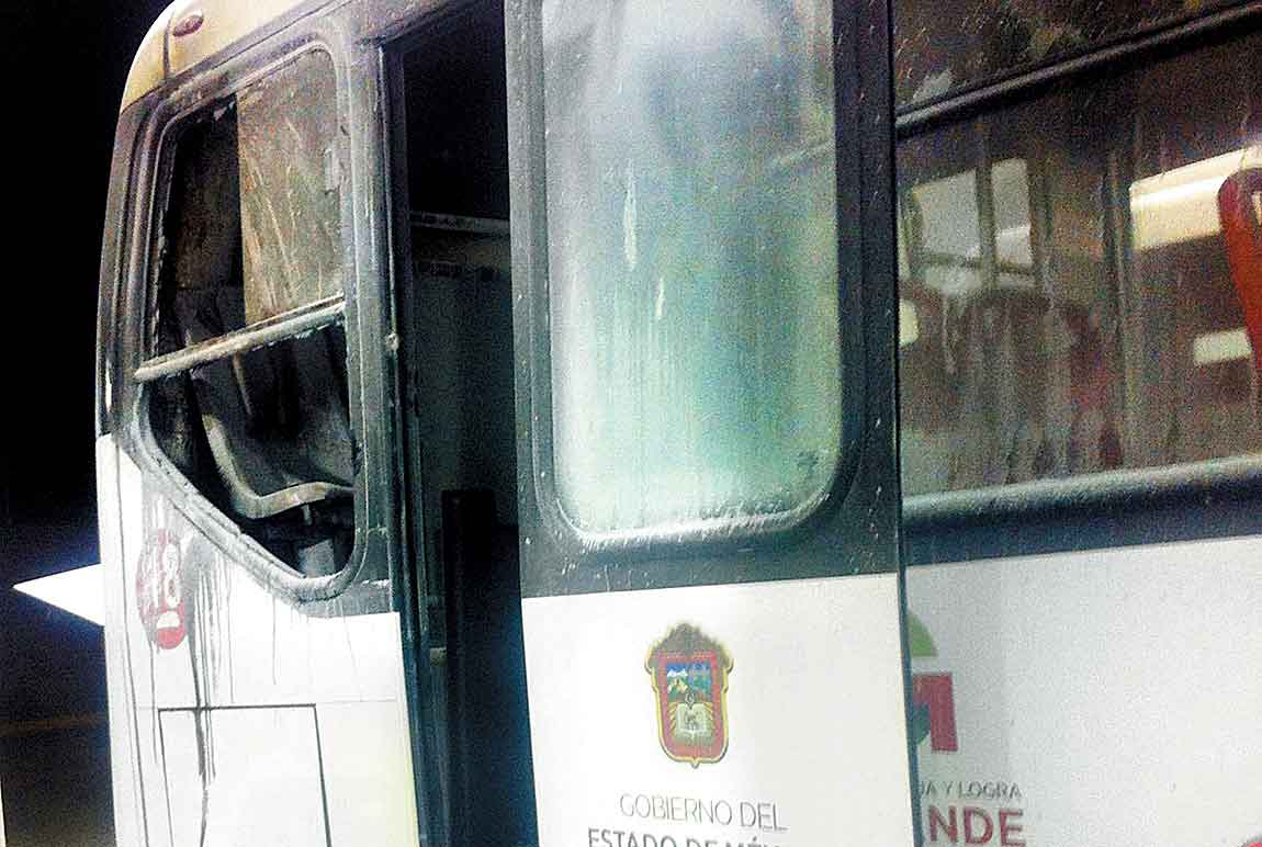 Las autoridades precisaron que hallaron nueve artefactos, de los cuales cuatro no detonaron.