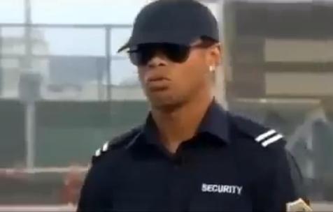 Ronaldinho sorprendió a jóvenes con dominadas 