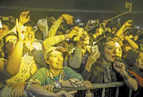 Estuvieron presentes más de 3 mil fans.