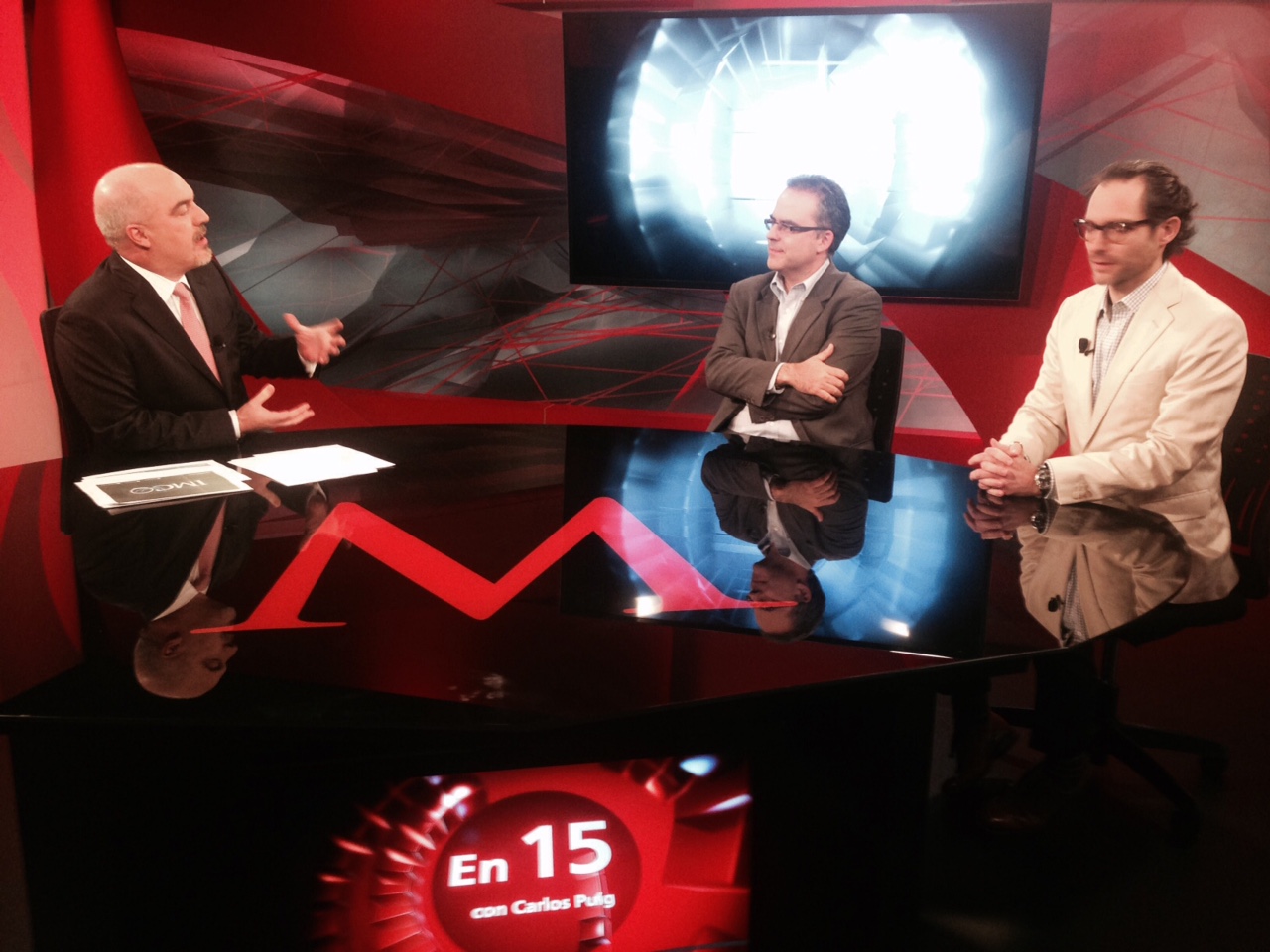 Entrevista de Carlos Puig a Juan Pardinas y Rodrigo Canales.