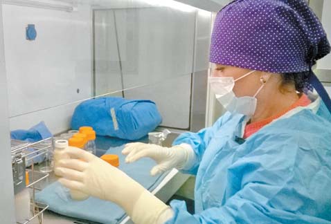 Se cuenta con un laboratorio como los que usan los Centros para el Control y Prevención de Enfermedades.