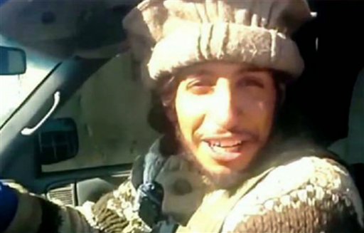 Abdelhamid Abaaoud, posible cerebro de los atentados terroristas de París, en una imagen tomada de una web yihadista