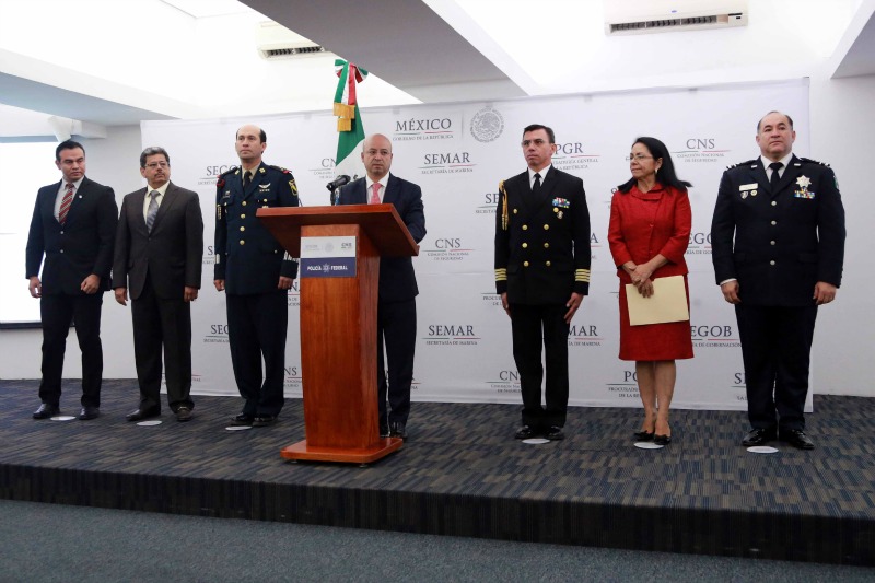 Sales Heredia reiteró que se está incrementando la seguridad en aeropuertos, bajadas y puentes fronterizos después de los atentados del viernes en Par