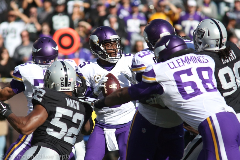 Vikingos se enfrentó a Raiders 