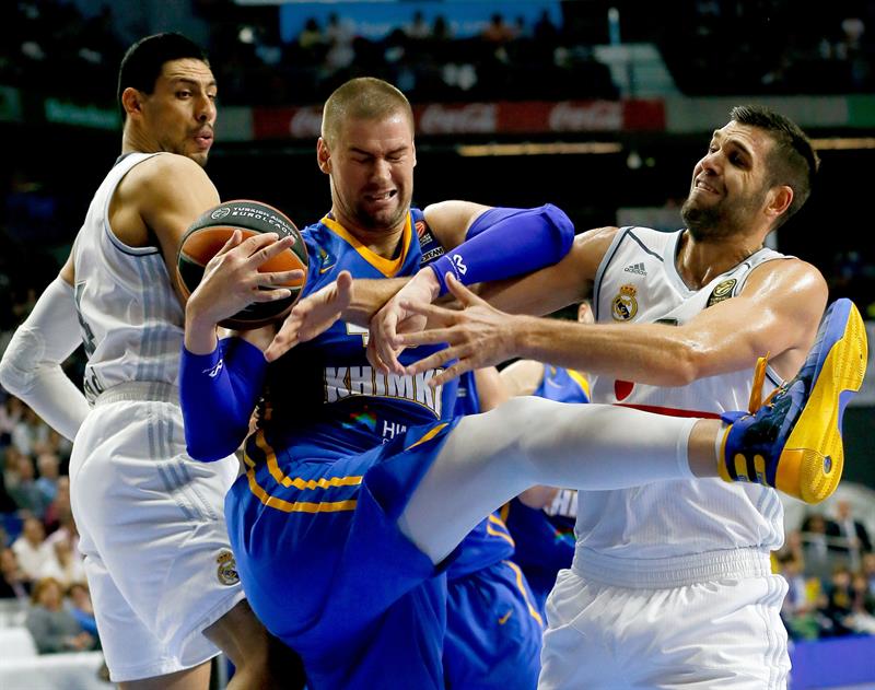 El equipo de Gustavo Ayón cayó ante Khimki Moscú