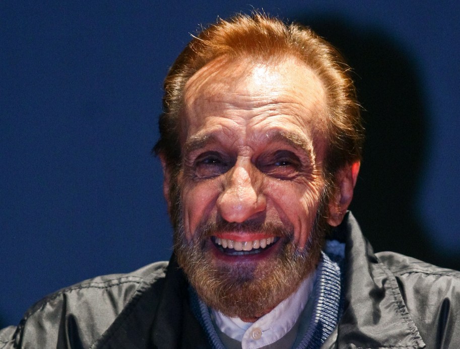 Germán Robles ha participado durante su carrera en 600 teleteatros, 30 telenovelas, más de 90 películas y ha prestado su voz  en series y películas an