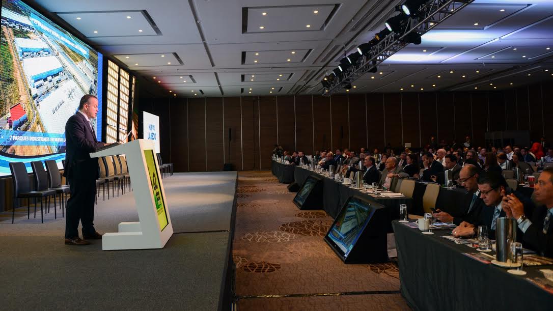 Carlos Canturosas en la reunión con empresarios durante el consejo de INDEX.