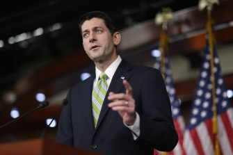 El republicano Paul Ryan, líder de la Cámara de Representantes, justificó la medida adoptada por un "criterio de seguridad"