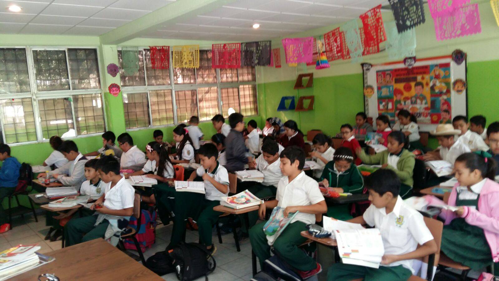 Se entrega apoyo a escuelas de Reynosa