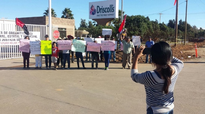 Los jornaleros exigen un aumento salarial.