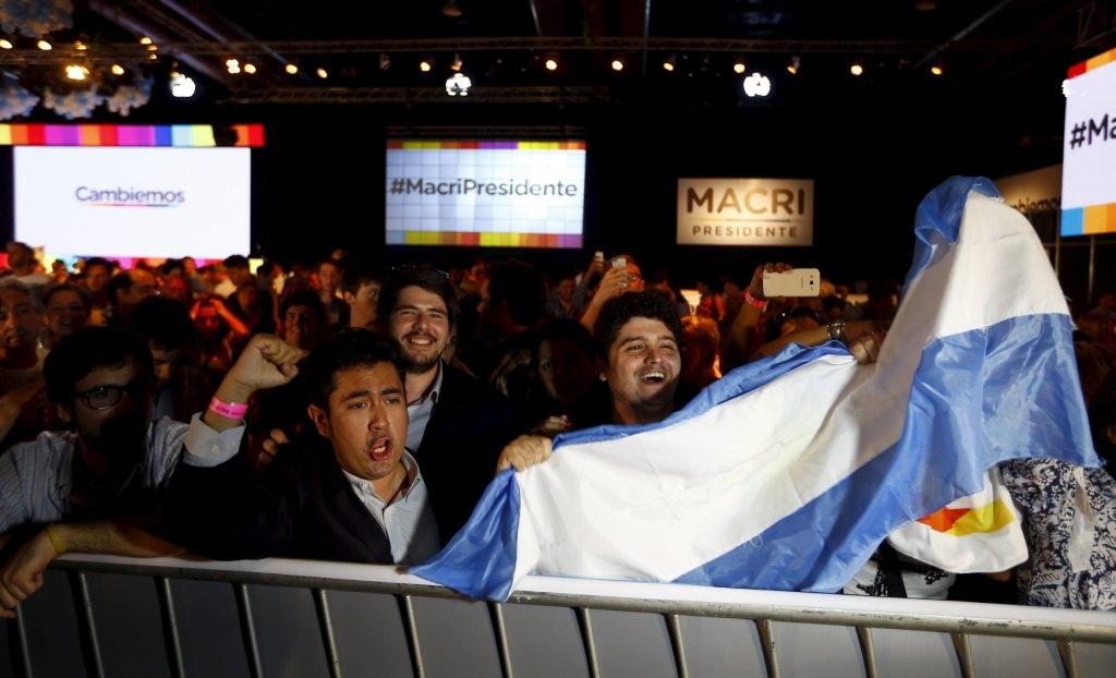 En la sede de campaña de Macri el clima era de euforia y festejo tras conocer los primeros resultados tras el cierre de las casillas de votación. 
