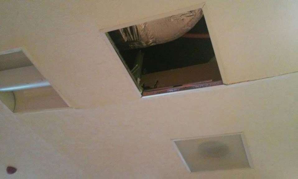 Caída del techo en aeropuerto de Tampico.