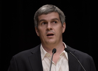 Marcos Peña, en la conferencia de prensa de hoy en la que anunció la composición del gabinete de Mauricio Macri