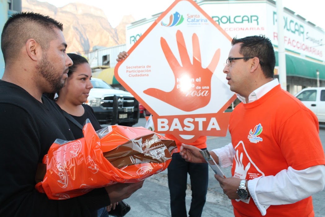 El programa forma parte de las actividades para proteger a las mujeres y a los grupos más vulnerables en la sociedad.