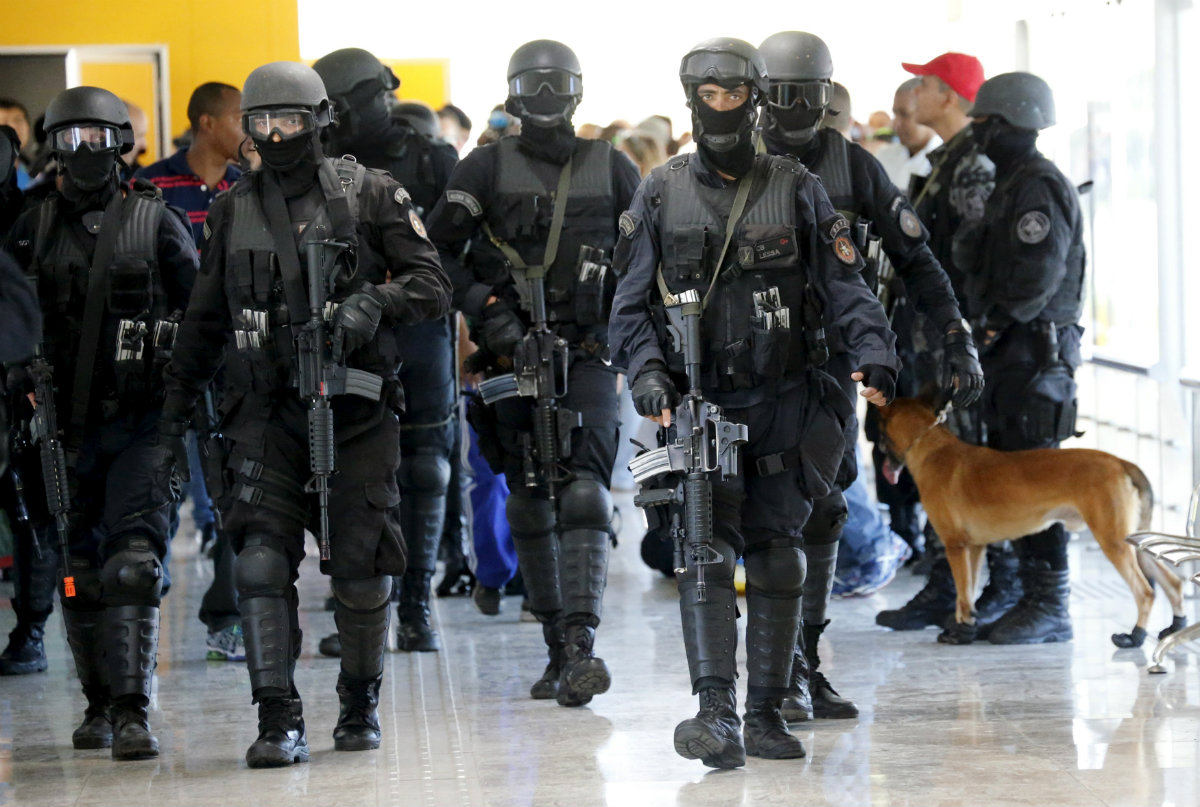 Simulacro de seguridad del Batallón Especial de Operaciones en Río de Janeiro para los Juegos Olímpicos 