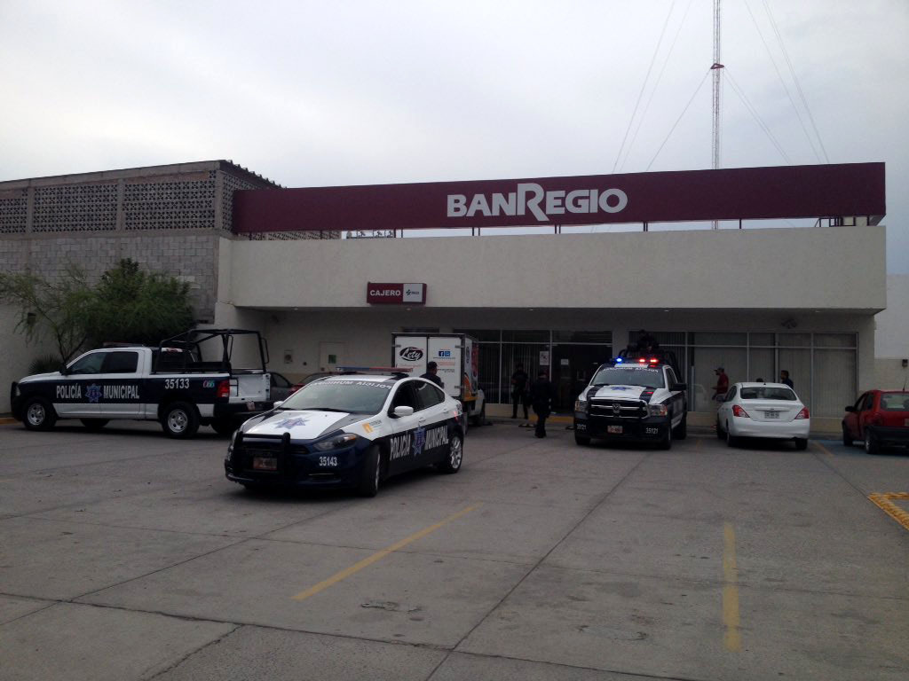 Además de dos cajas lograron sustraer alrededor de 15 mil pesos.