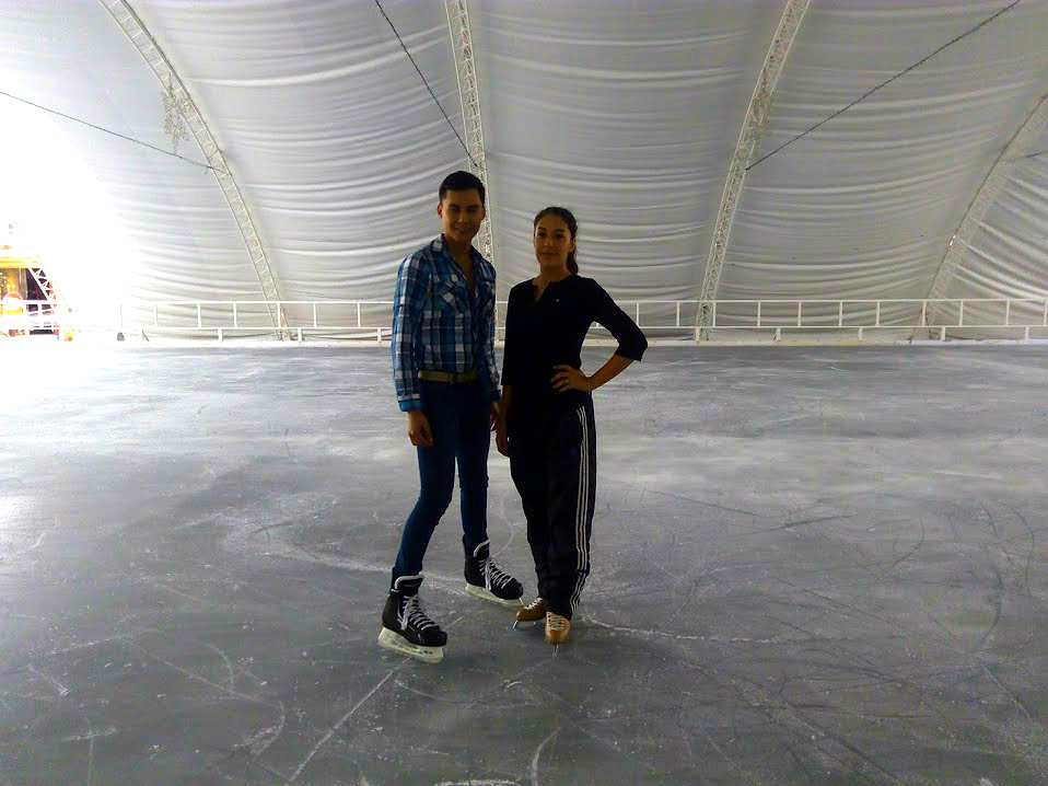 Dos torreonenses forman parte del espectáculo Frozen sobre hielo que se presentará en la pista que se inaugurará en Torreón.