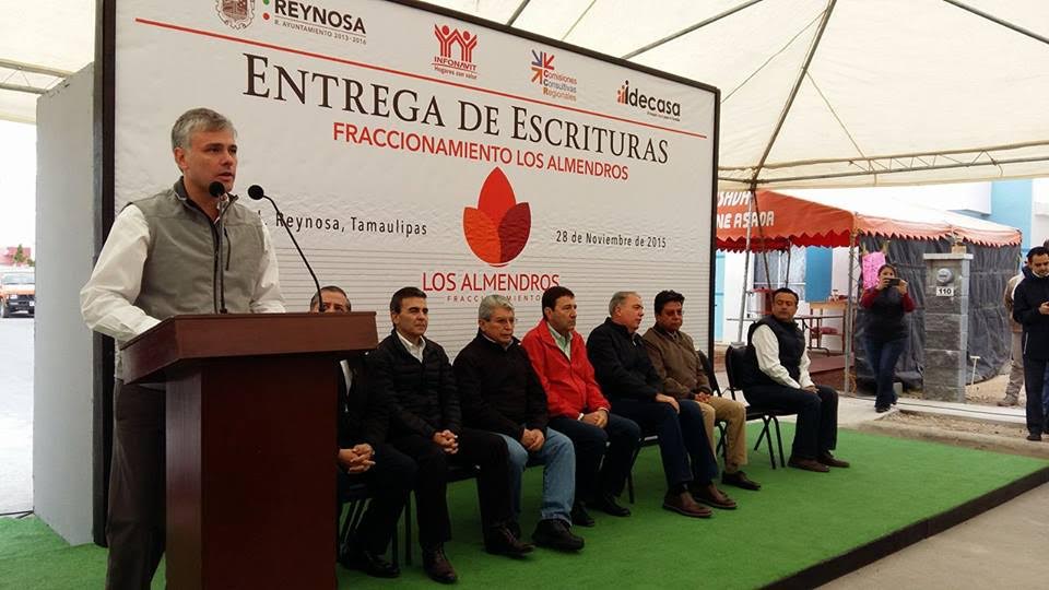 Entrega de escrituras de Infornavit en Los Almendros, Reynosa.