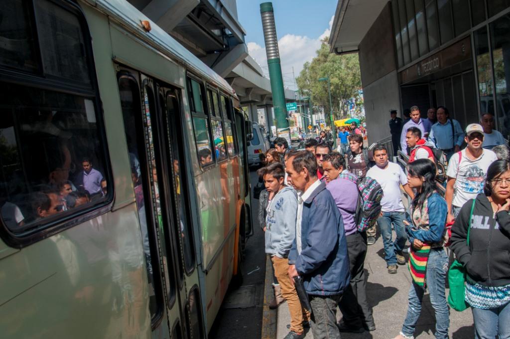 El servicio de autobuses RTP prestaba servicio en el tramo que va de Tláhuac a Atlalilco. 
