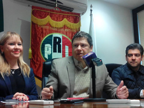 Eduardo Bailey presentó su renuncia al Comité Ejecutivo Nacional de ese instituto político, misma que le fue aceptada inmediatamente.