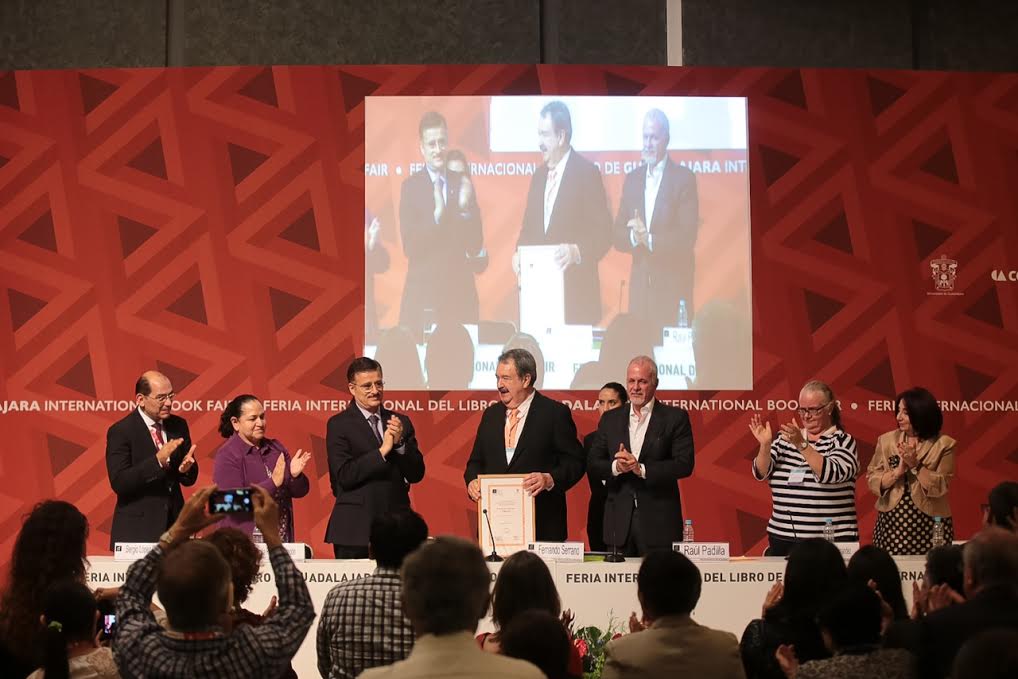 Fernando Serrano es el bibliófilo homenajeado en esta edición de la FIL