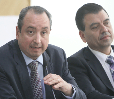El tesorero estatal se reunió con diputados locales.