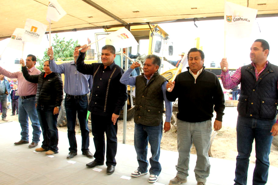 Se iniciaron las actividades de construcción de la Unidad Deportiva en la colonia Villas Zaragoza en Torreón.