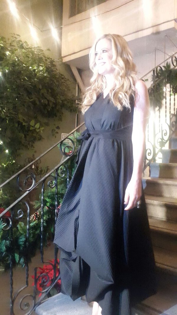Rebecca de Alba  durante el evento. 