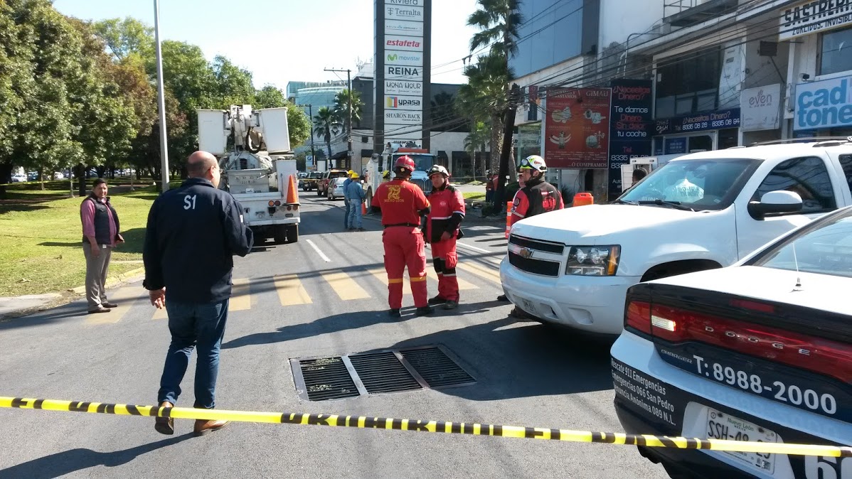 La zona permanece resguardada por las autoridades sampetrinas.