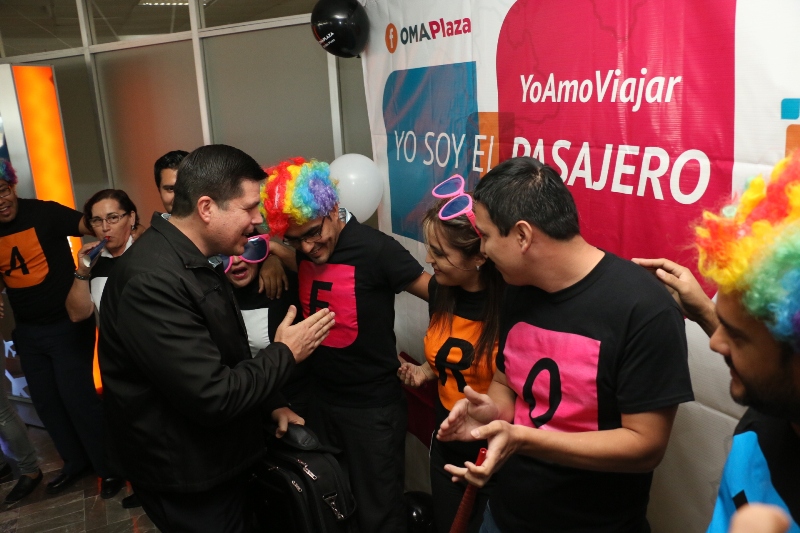 Llegada del pasajero número 700 mil.