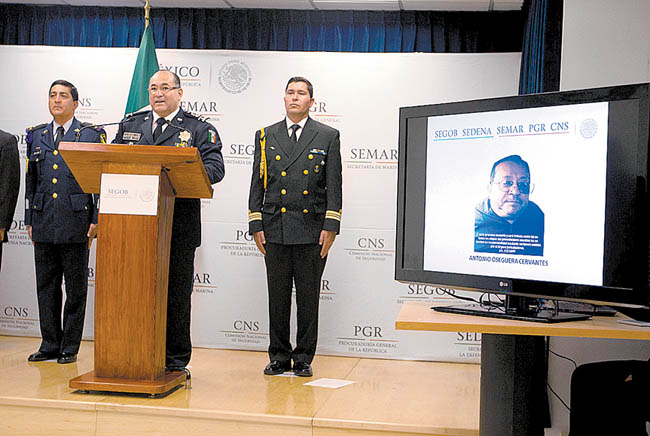 Enrique Galindo, comisionado de la Policía Federal, informa sobre la captura de Antonio Oseguera.