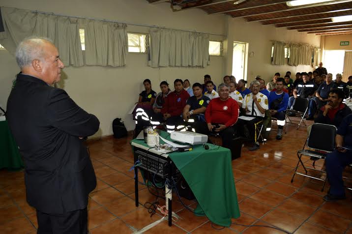 En el ciclo se abordaron temas como atención a emergencias y aspectos legales de la protección civil