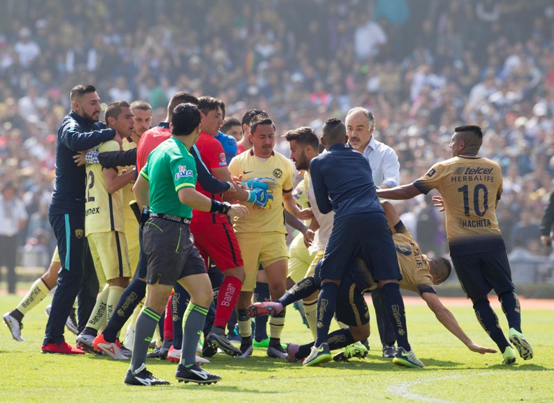 Quintero enfrentó a Darío Verón 