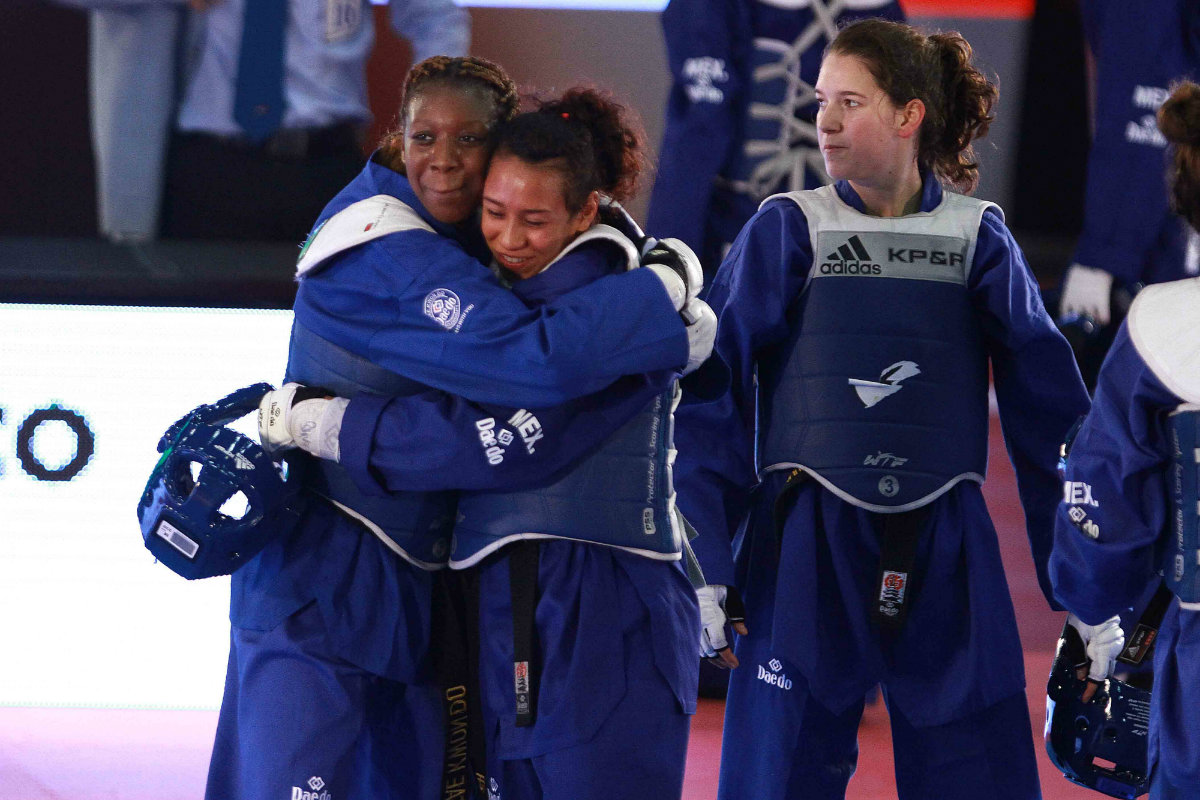 El equipo femenil TKD tuvo un paso perfecto en la ronda de grupos 