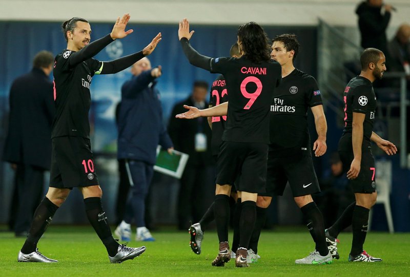 Jugadores del PSG celebran el triunfo 
