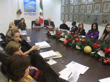 Las vecinas acudieron al Cabildo para reunirse con el alcalde