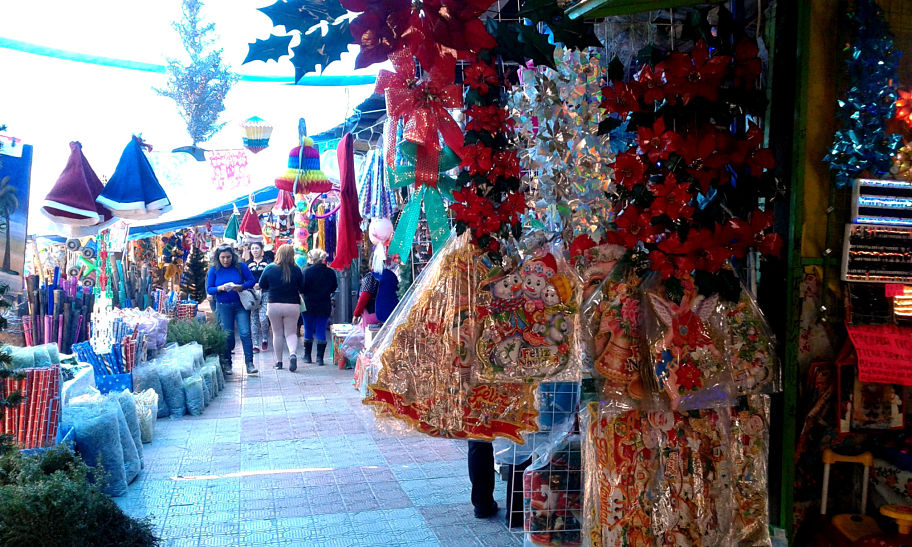 El aumento de vendedores ambulantes en Lerdo por temporada decembrina es de un 10%.