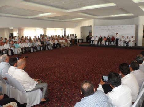 El gabinete de seguridad se reunió en privado con empresarios de Guerrero. 